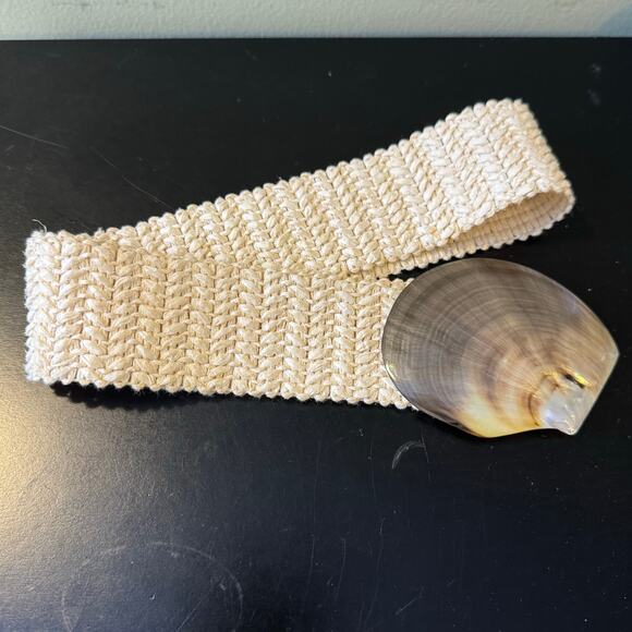 Vintage Ecru Stretch Belt with Large Sea Shell Buckle - Picture 1 of 3